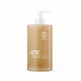 Eine klare Pumpflasche mit DALUMA FOREST SEED GEL PEELING HANDSEIFE, einer veganen Handseife mit sichtbaren Peelingpartikeln. Das Etikett weist auf Aprikosenkerne und Kiefer für ein sanftes Peeling und erfrischte Hände hin.